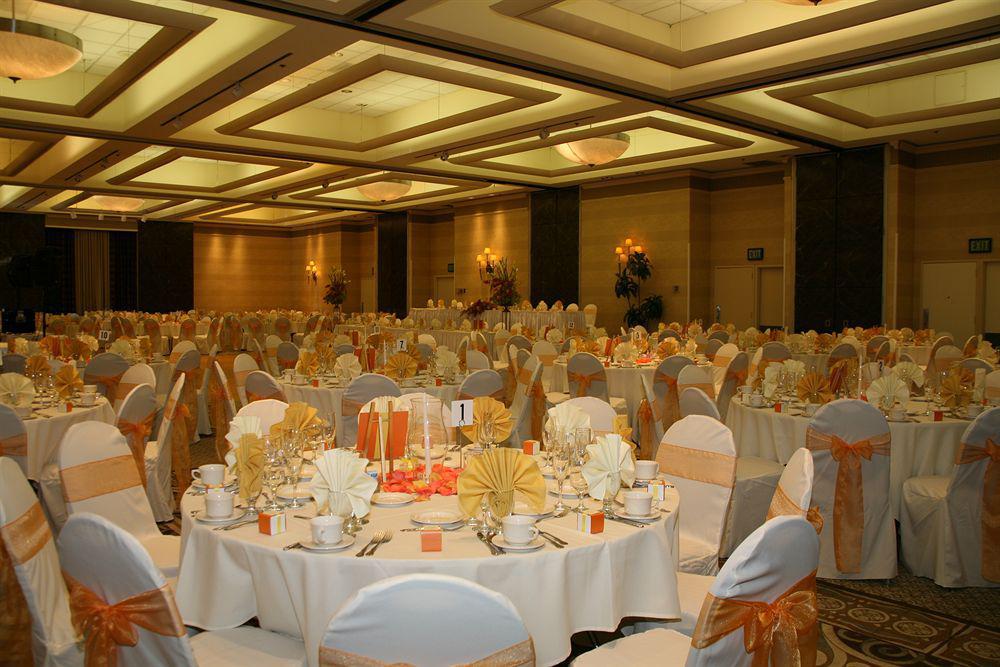 Doubletree By Hilton Newark-Fremont Amenidades foto